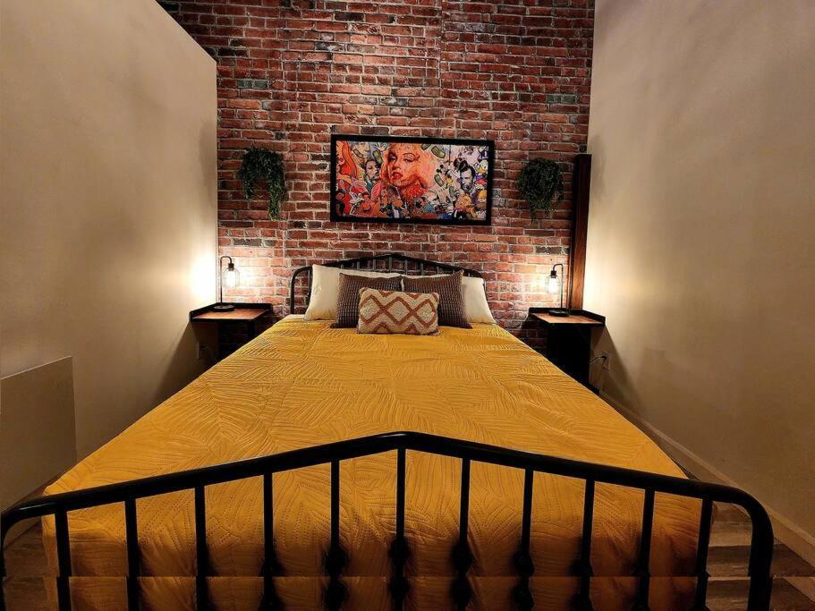 Loft Style Industriel-Centre-Ville+Parking Gratuit Quebec City Bilik gambar