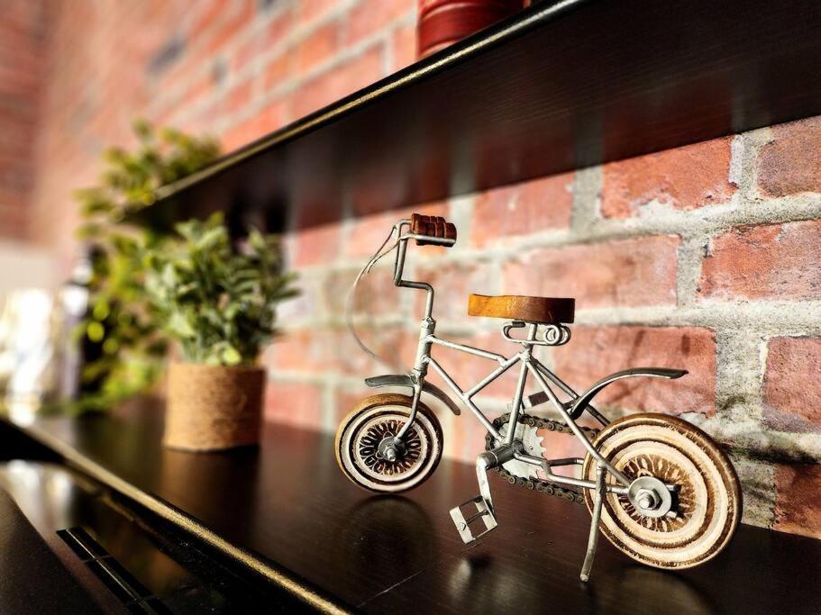 Loft Style Industriel-Centre-Ville+Parking Gratuit Quebec City Bilik gambar
