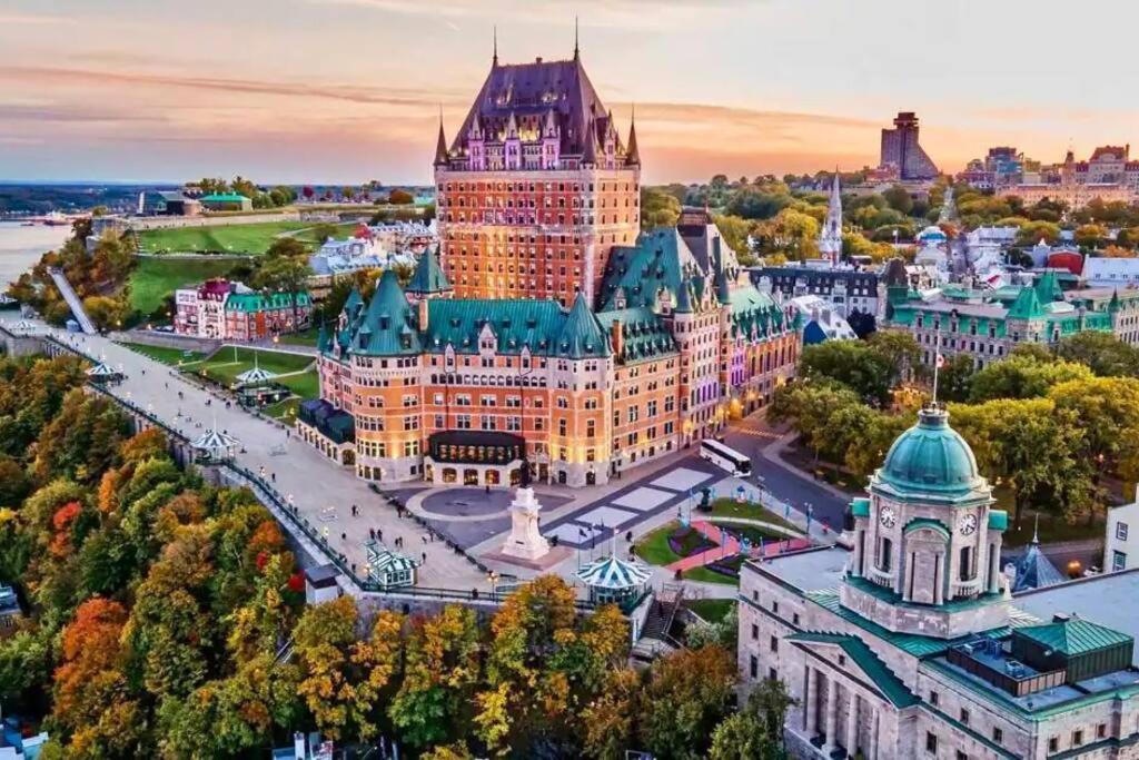 Loft Style Industriel-Centre-Ville+Parking Gratuit Quebec City Bilik gambar
